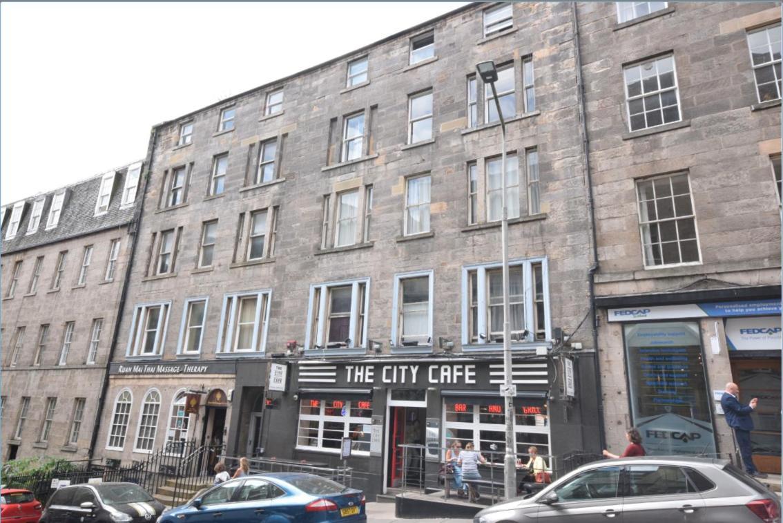 Apartamento Cosy N Comfy Flat In Historic Heart Of Edimburgo Exterior foto