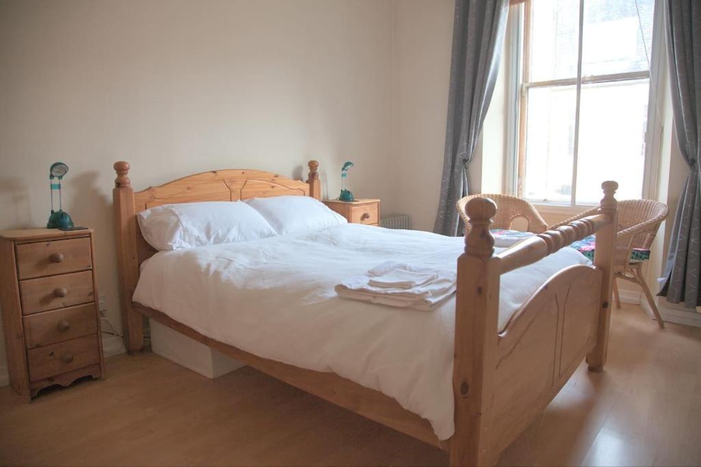 Apartamento Cosy N Comfy Flat In Historic Heart Of Edimburgo Exterior foto